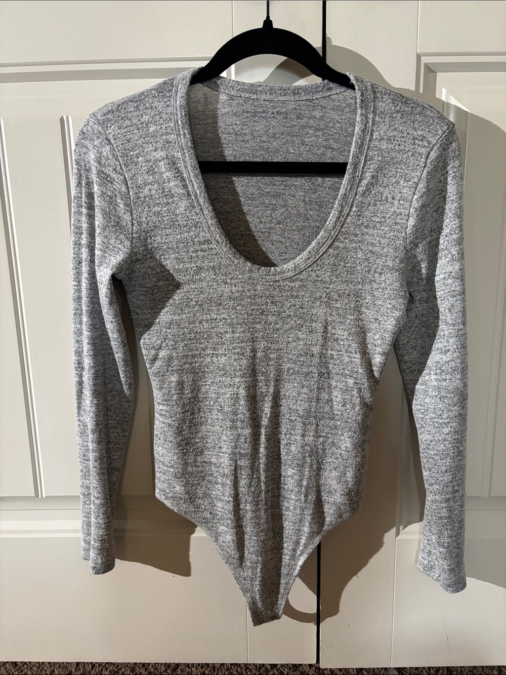 Abercrombie & Fitch Heather Grey Long-Sleeve Scoop-Neck Bodysuit